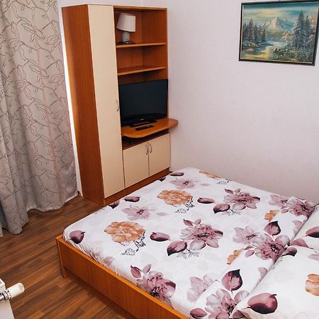 보산스카 그라디슈카 Jezero Laminci B&B 외부 사진